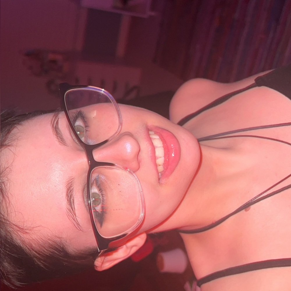 Meet your Posher, Carmen